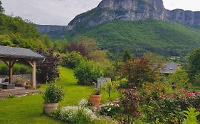 Suite au pied de la montagne et vue imprenable